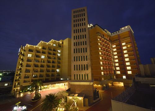 Hotel facade photo